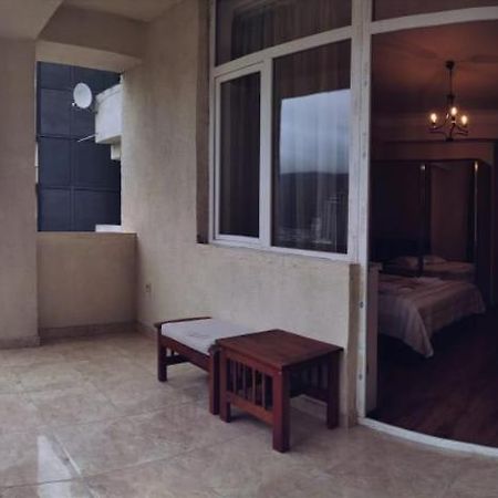 1 Bedroom Unit With Patio Tbilisi Eksteriør billede